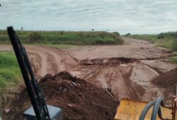 TRABAJOS EN CAMINO RURAL A LA ESCUELA "CONRADO VILLEGAS"