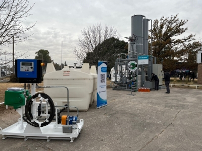 EL GOBERNADOR HABLÓ DE LAS PLANTAS DE BIODIESEL.