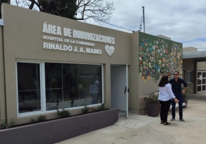 VACUNATORIO HOSPITAL DE LA COMUNIDAD "DR. RINALDO J. A. MAINO"
