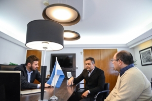 GENERAL DEHEZA RECIBIÓ PARTIDAS PARA MAQUINARIA Y PAVIMENTO.