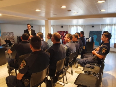 INTEGRANTES DE LA POLICÍA DE LA PROVINCIA - CAPACITACIÓN