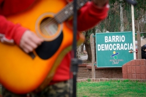 LA MUNI EN TU BARRIO  COMPARTIÓ LA TARDE DEL DOMINGO EN "BARRIO DEMOCRACIA".