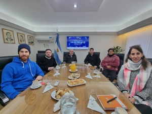 EL INTENDENTE SE REUNIÓ CON JÓVENES EMPRENDEDORES.