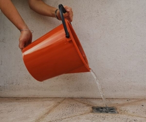 ¡AL MOSQUITO, NI AGUA!