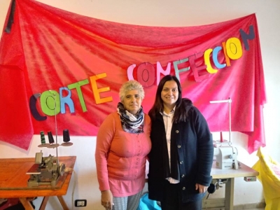 EL EQUIPO DE PROFESIONALES EN TRABAJO SOCIAL RELEVANDO INFORMACIÓN