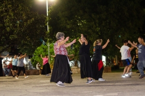 FOLKLORE AL AIRE LIBRE.