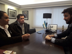 EL INTENDENTE EN REUNIÓN CON LA FUERZA POLICIAL.