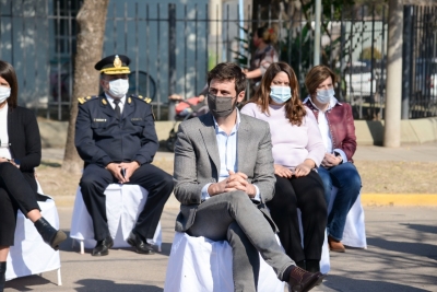 PRESENTACIÓN DE LA NUEVA CAMIONETA PARA LA POLICÍA LOCAL.
