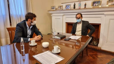 EL INTENDENTE FRANCO MORRA SE REUNIÓ CON EL INTENDENTE DE RÍO CUARTO.
