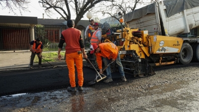 OBRA DE ASFALTO EN CALLE LINIERS ENTRE BERUTTI Y MATHEU.