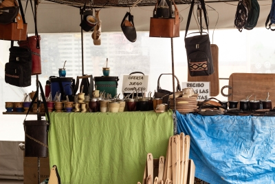 CARPA DE ARTESANOS EN AGOSTO DE PATRONALES