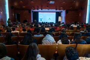 LOS JÓVENES Y LA SEGURIDAD VIAL.