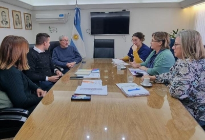 REUNIÓN DEL INTENDENDENTE CON A.P.A.D.