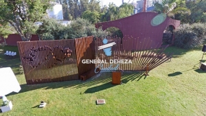 MONUMENTO A CAÍDOS EN MALVINAS Y EX COMBATIENTES