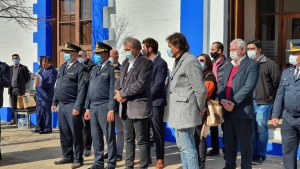 GENERAL DEHEZA RECIBIÓ UNA CAMIONETA 0 KM. DE MANOS DEL MINISTRO MOSQUERA.